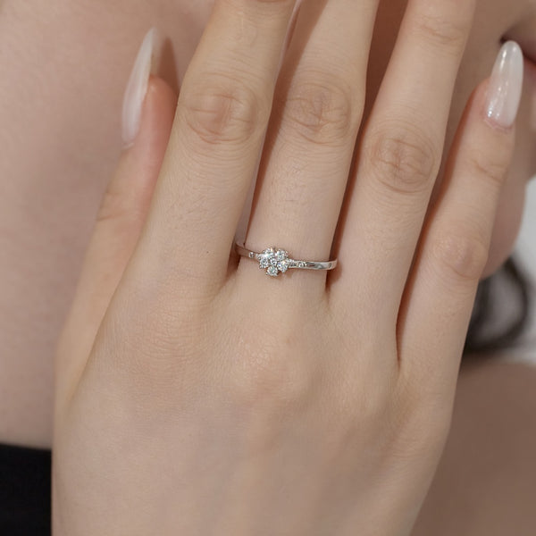 Elegant Blossom Solitaire Ring