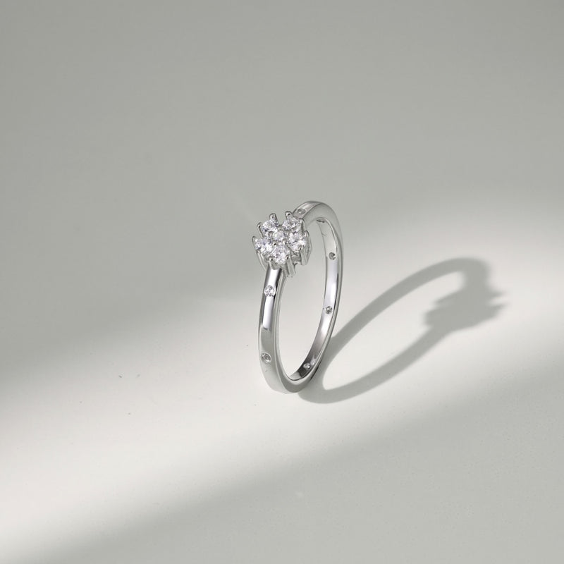 Elegant Blossom Solitaire Ring