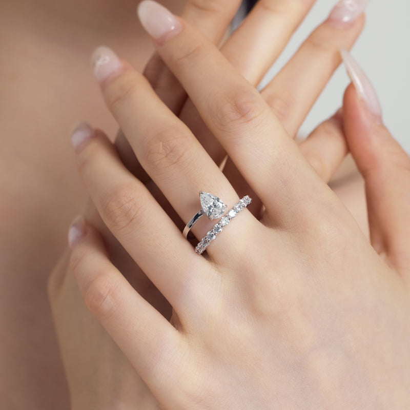 Elegant Pear Halo Ring