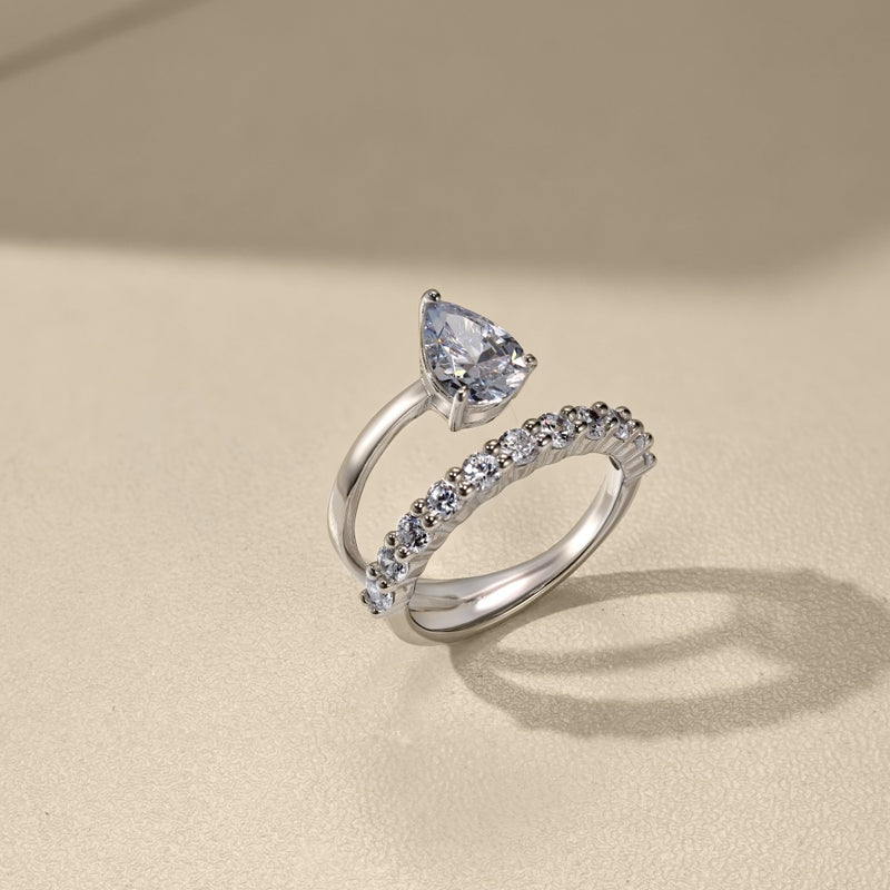 Elegant Pear Halo Ring