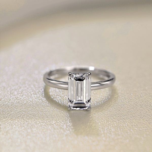 Elegance Emerald Cut Ring