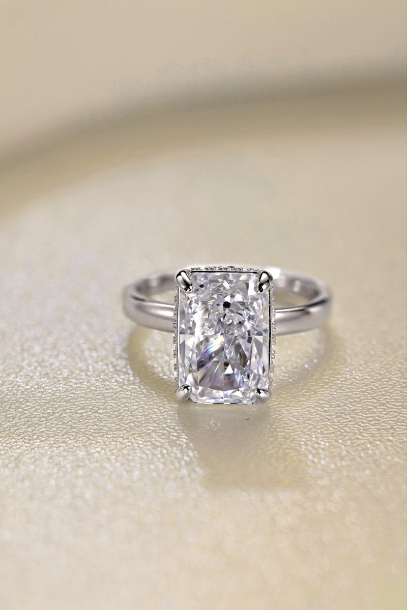 Radiant Rectangular Ring