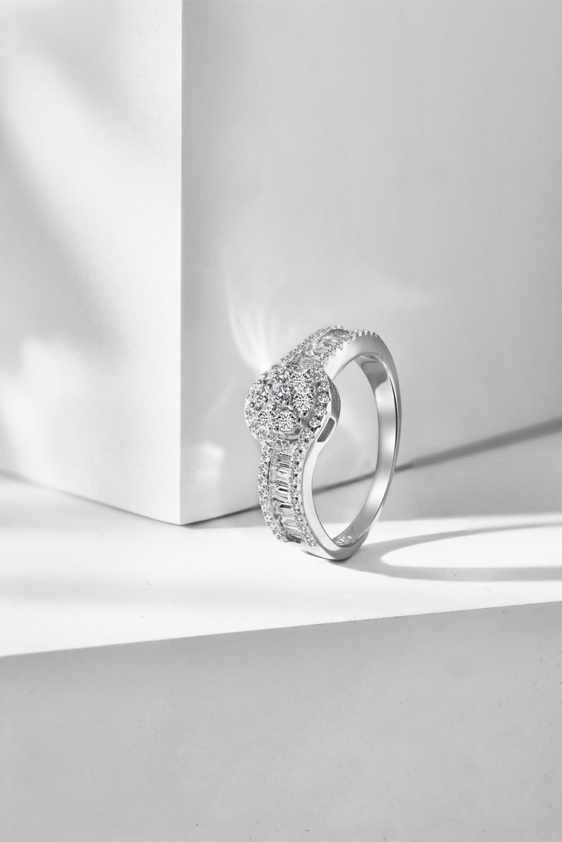 Elegance Halo Ring