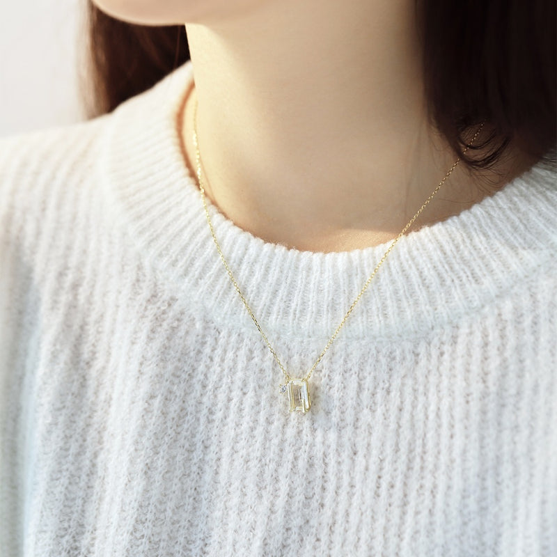 Initial Elegance Necklace (I)