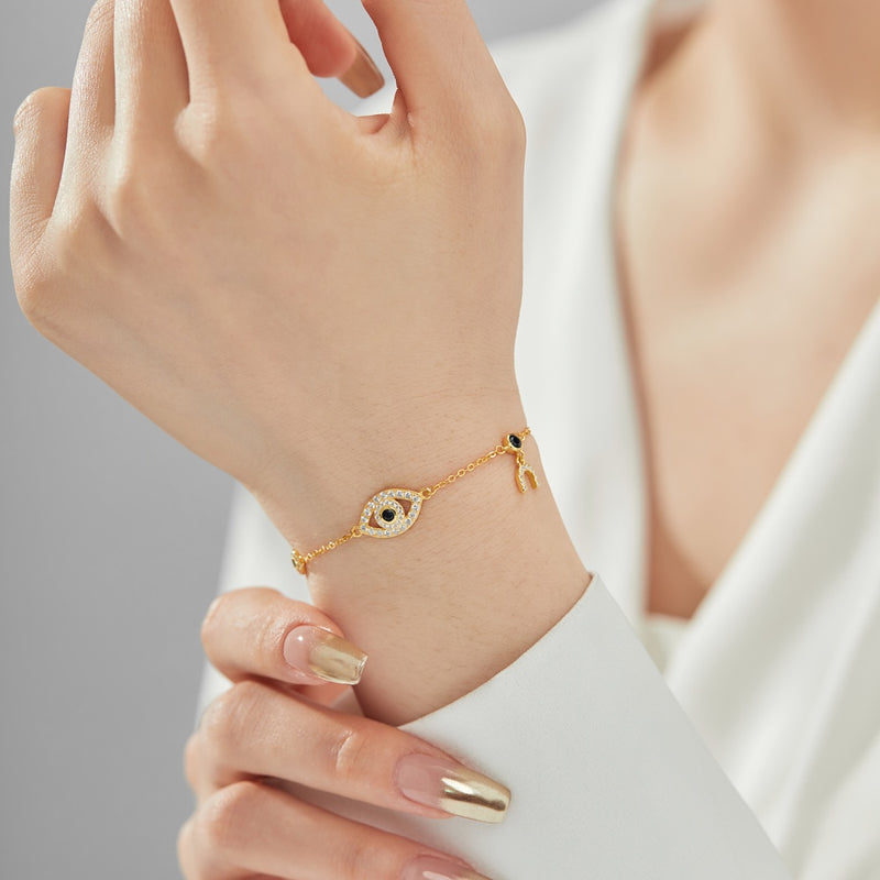 Goldenes Saphir-Armband mit bösem Blick