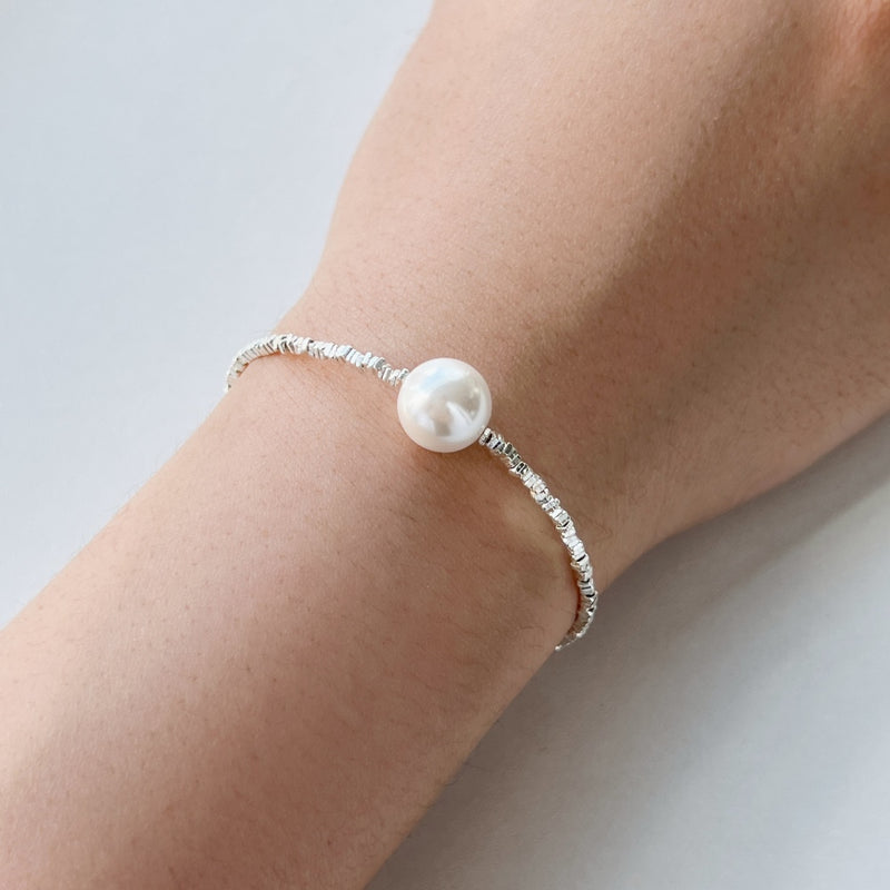 Lustrous Pearl Elegance Bracelet