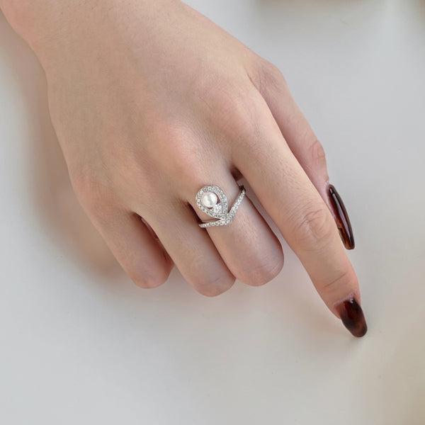 Pearl Essence Tear Drop Ring