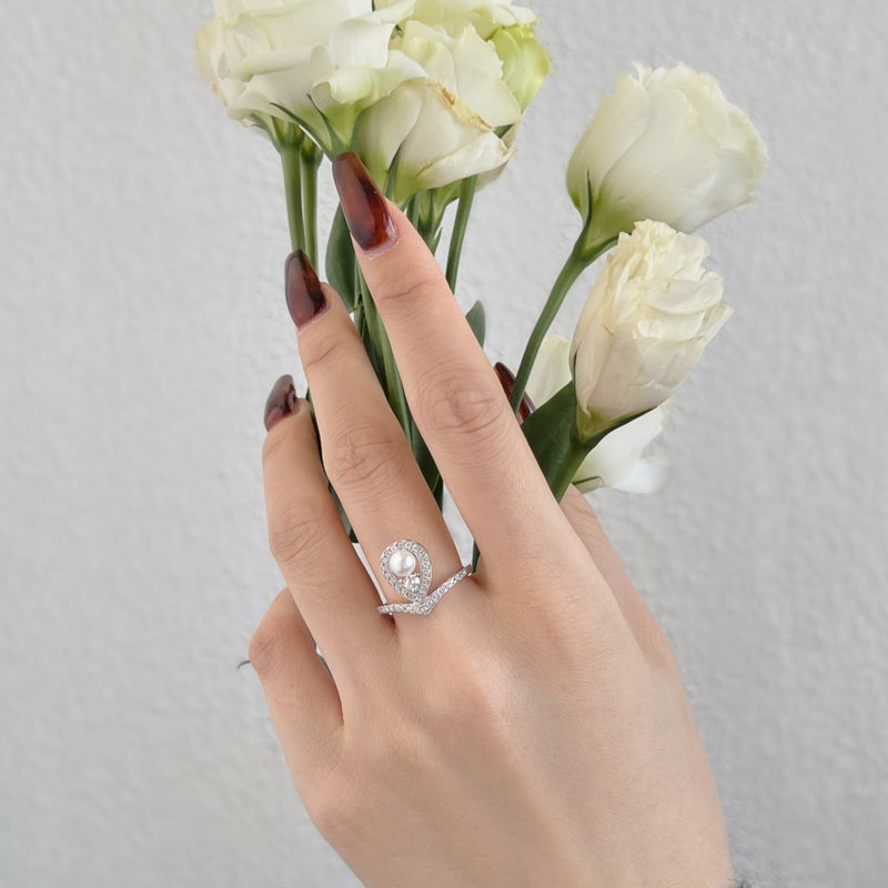 Pearl Essence Tear Drop Ring