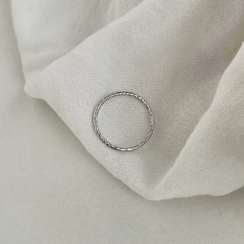 Slim Elegance Ring