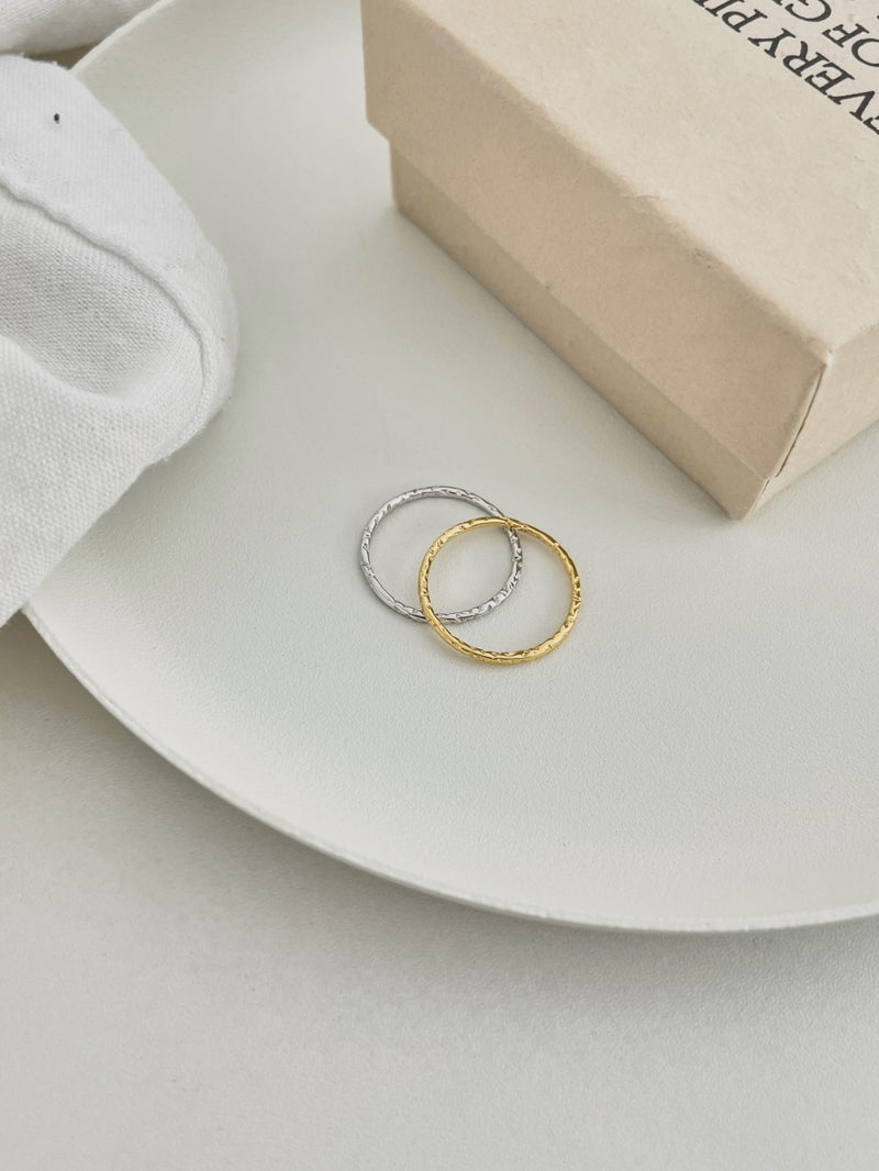 Slim Elegance Ring