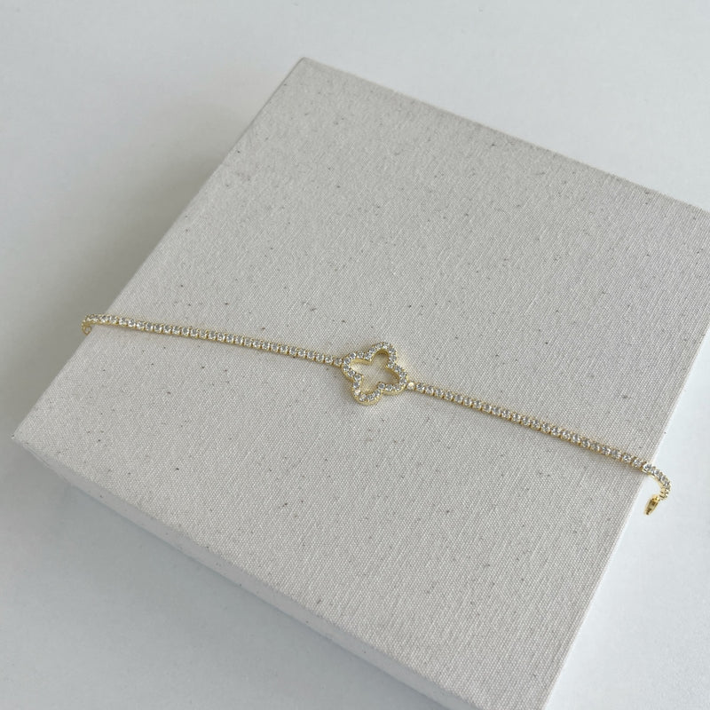 Elegance Clover Bracelet