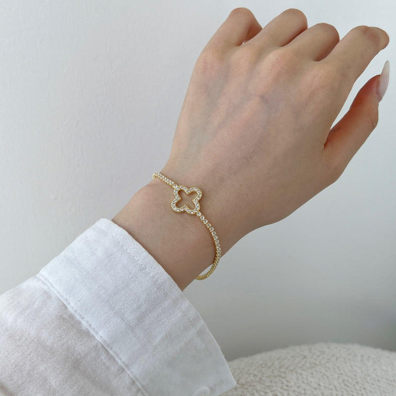 Elegance Clover Bracelet