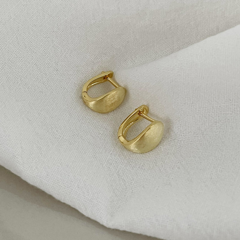 Matte Gold Sculpted Hoop Earrings