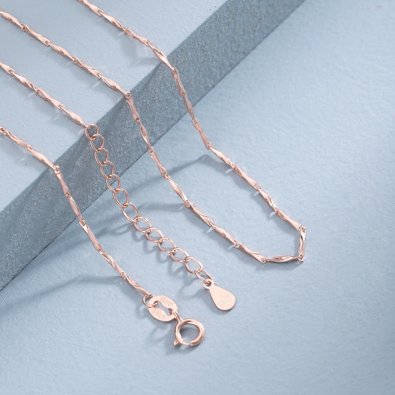 Rosé Twist Necklace