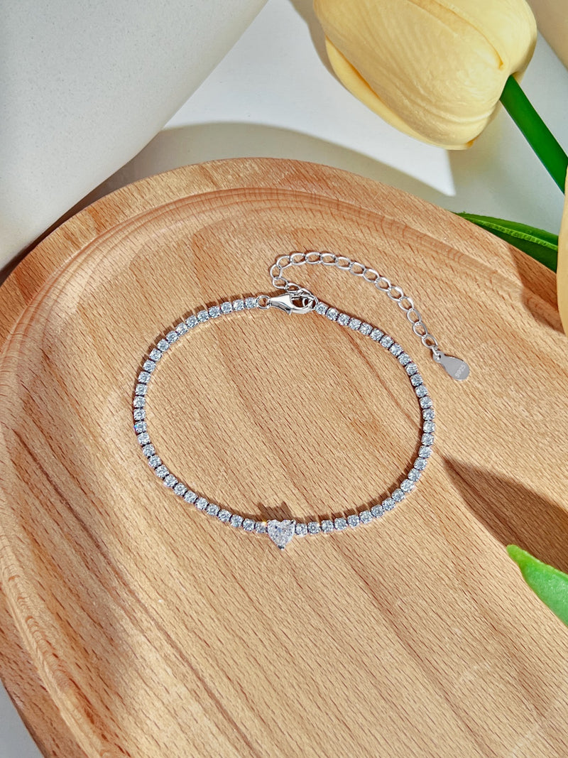 Heart Ice-Cut Solitaire Bracelet