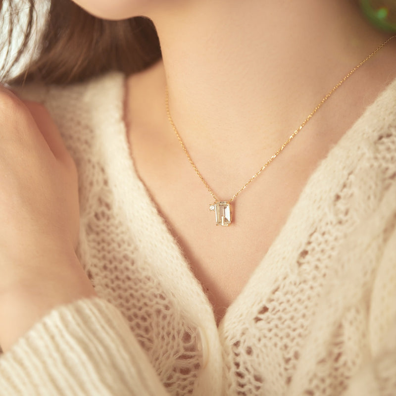 Initial Radiance Necklace (L)