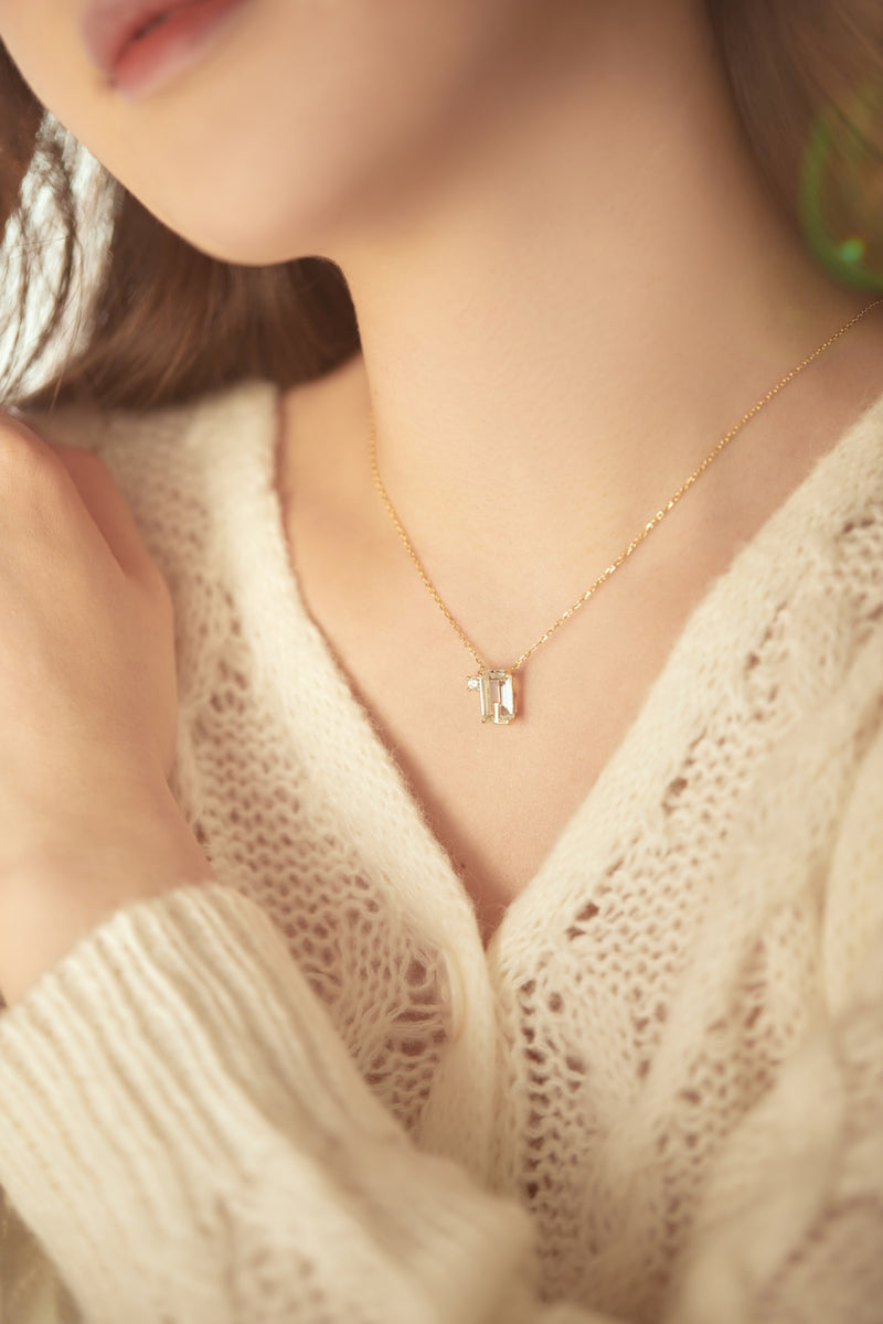 Initial Radiance Necklace (L)