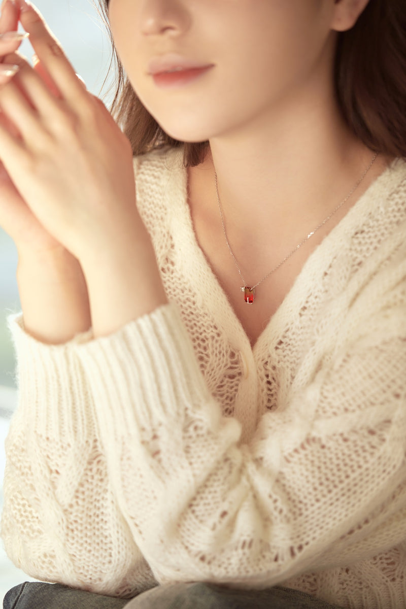 Initial Radiance Necklace (L)