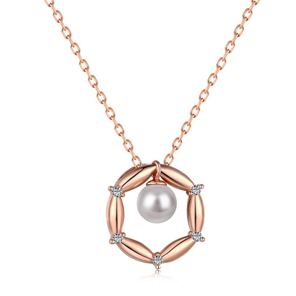 Luna Pearl Circle Necklace