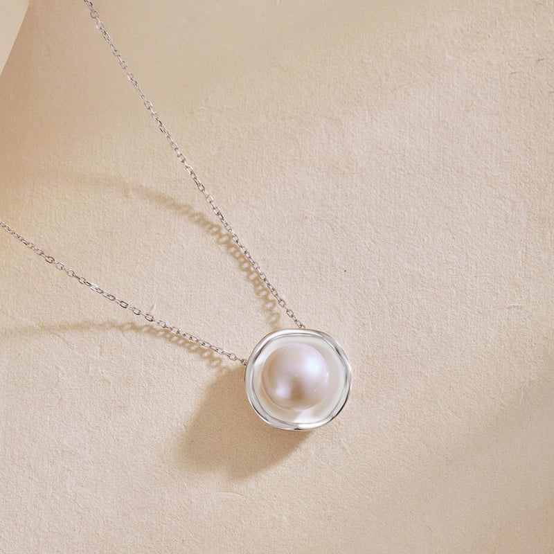 Lunar Glow Pearl Necklace