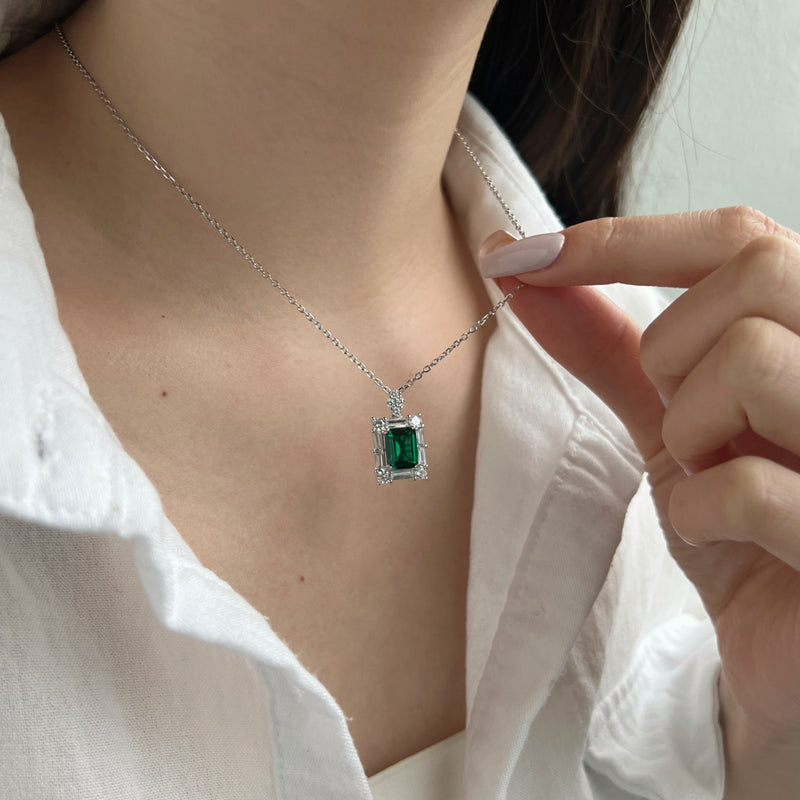 Emerald Radiance Necklace