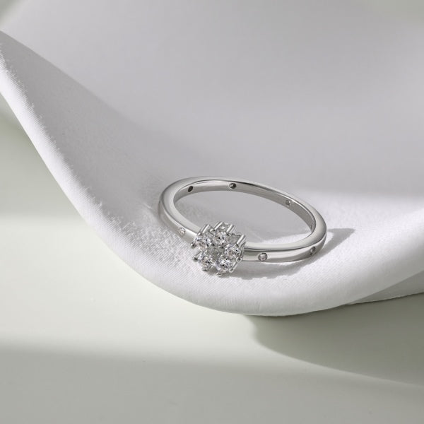 Elegant Blossom Solitaire Ring